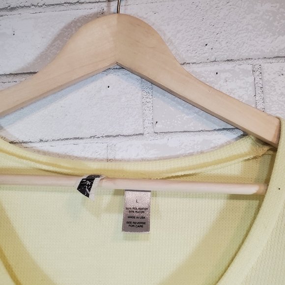 BKE light yellow long sleeve top - Picture 12 of 15